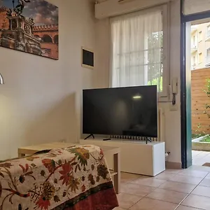 Fiorilli House - Fair District - Gratis Private Parking Apartamento